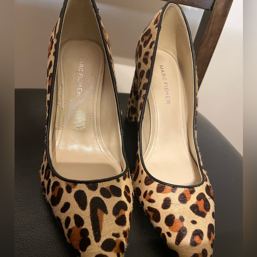 Marc Fisher Cheetah print Chunky heel (size 6)